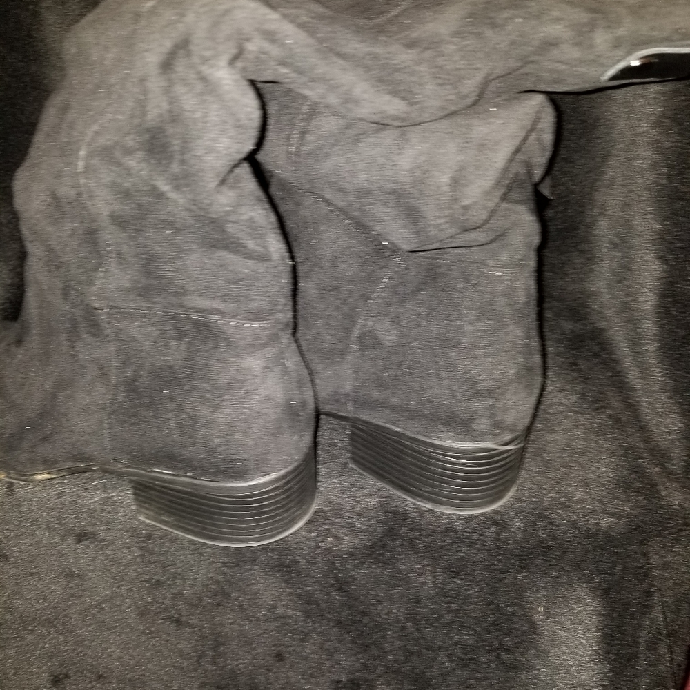 Shoes - Picture 14 of 16